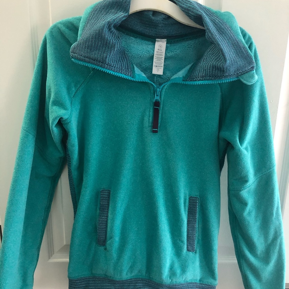 ivivva fleece sweatshirt